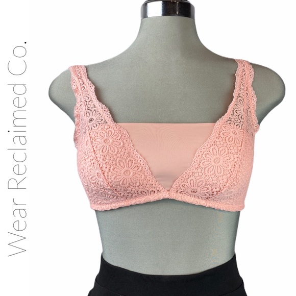 🛍3/$30 AERIE Pink Lacy Camisole Bra